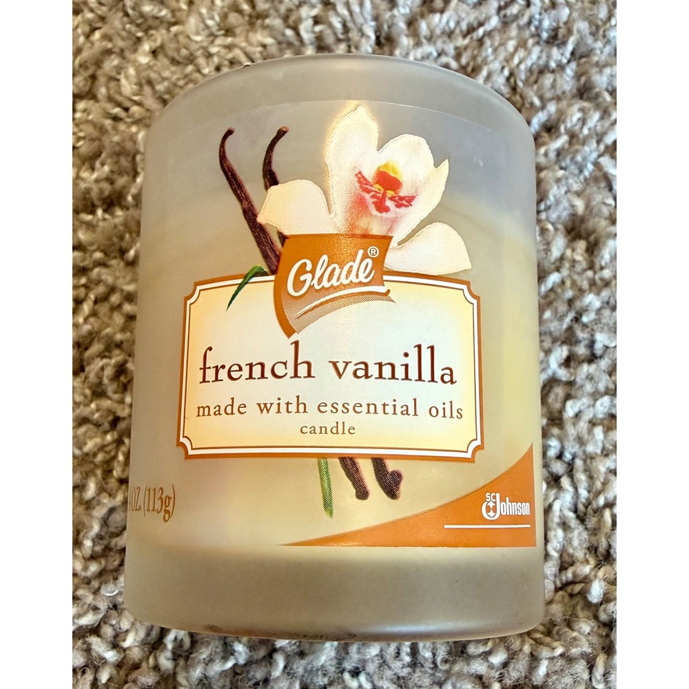 Glade French Vanilla Candle 4oz Creamy Scent Frosted Glass Jar Good